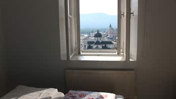 Habitación doble, vistas a la ciudad | Wifi gratis