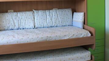 Bügeleisen/Bügelbrett, WLAN, Bettwäsche