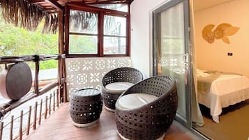 Quarto triplo, sacada | Wi-Fi de cortesia