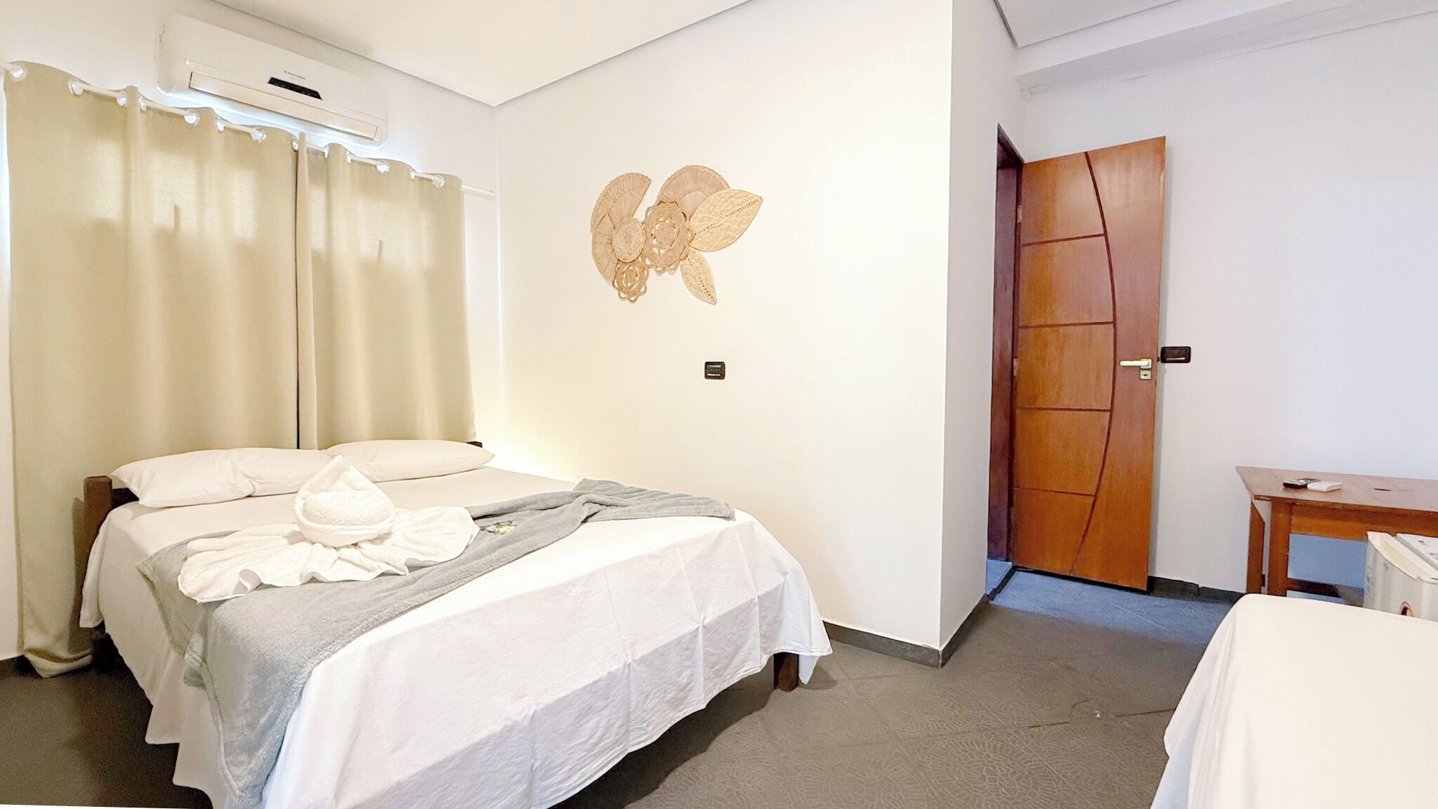 Triple Room, Balcony | Free WiFi