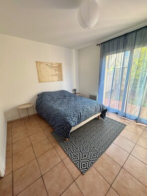 3 habitaciones, tabla de planchar con plancha y wifi gratis 