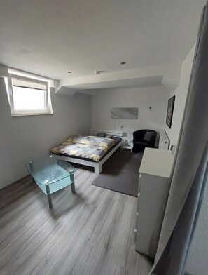 WiFi, bed sheets - Vacation apartment in the Swabian Alb (Gerstetten)