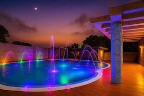 10 outdoor pools, open 7:00 AM to 7:00 PM, lifeguards on site - JYOTI RESORT JOYPUR (Bishnupur)