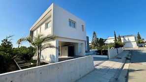 Front of property - Sunrise Villa PrivatePool by TrulyCyprus (Pervolia)