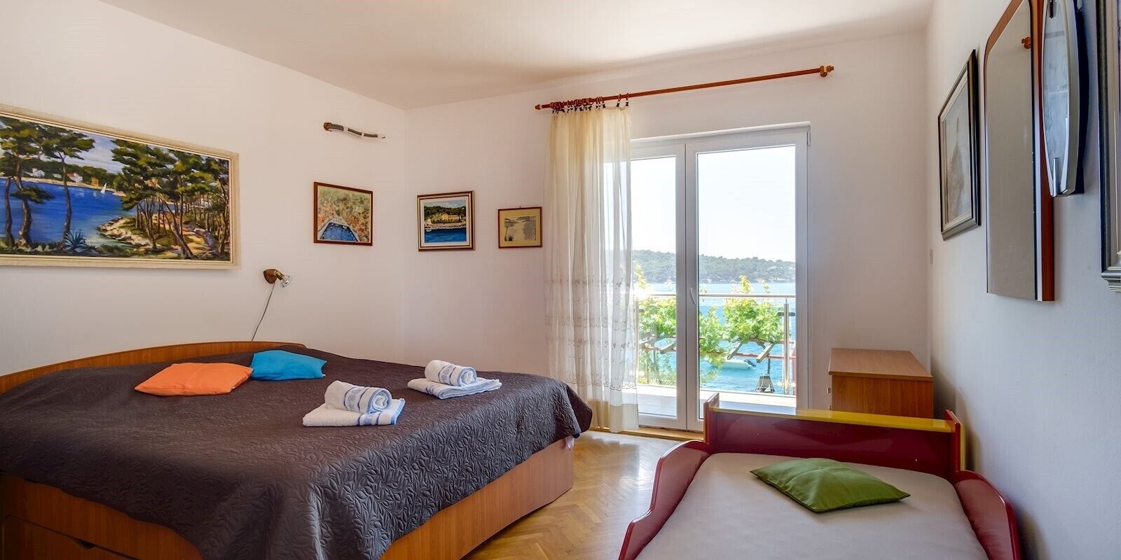 1 bedroom, WiFi, bed sheets