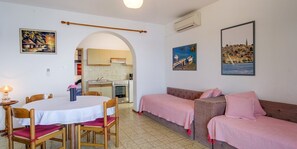 TV - Poljana / Kamelija in Mali Lošinj (Mali Lošinj)