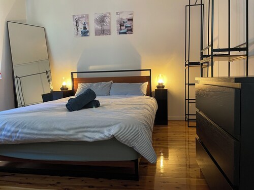 Shared house in Marsfield-Queenbed-MacUni-MacCentre-Bus