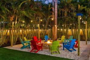 Property grounds - Clearwater, Heated Pool, Pickleball, EV charger (Seminole)