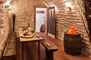 Dining - Holiday Home Lilace with Hot Tub, Fireplace, 4 Bedrooms, Max. 8 Guests (Böttingen)