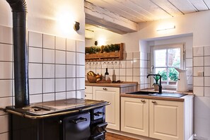 Geladeira, fogão, cooktop, lava-louças