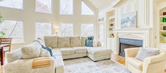 Fayetteville Retreat - 3BR & Loft Near U of A