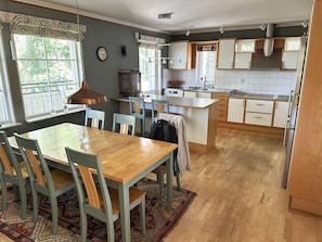 Dining - Spacious villa in scenic Älta – perfect for up to 8 adults |SE13080 (Älta)