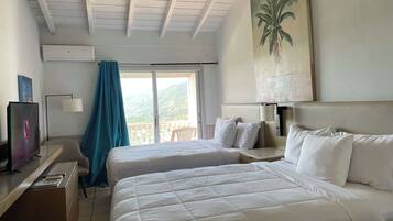 Strykejern/-brett, reiseseng for barn, wi-fi og sengetøy