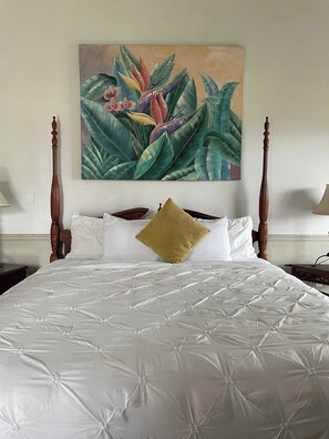 Bügeleisen/Bügelbrett, Reisekinderbett, Bettwäsche