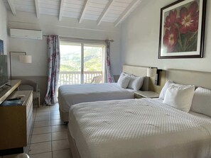 1 bedroom, iron/ironing board, WiFi, bed sheets - Queen Deluxe Double at Boundless Bliss Hotel (Southside)