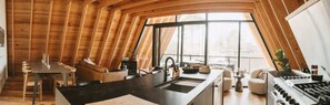 Fridge, microwave, oven, stovetop - Luxury A-Frame Escape in Downtown Bentonville (Bentonville)