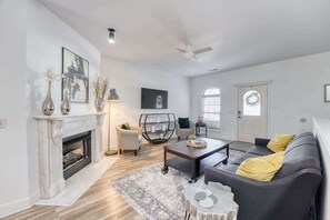 TV, fireplace, offices