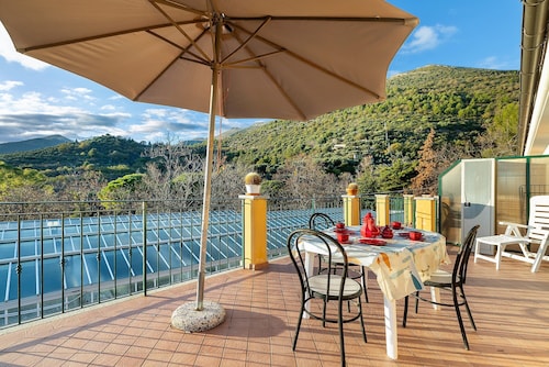 Appartement « Acacia » avec vue sur la mer, Wi-Fi et climatisation