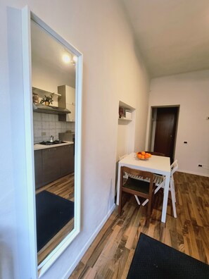 Dining - Delightful Apartment in the City Center (Pisa)
