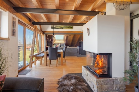 Interior. Apartment 'I'd Love To Be Home' with Shared Pool, Shared Terrace and Wi-Fi