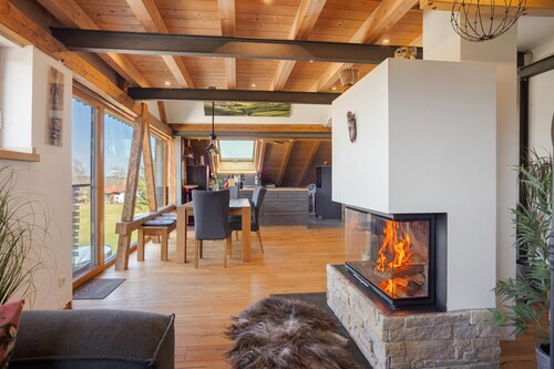 Apartment 'I'd Love To Be Home' with Shared Pool, Shared Terrace and Wi-Fi