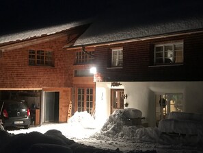 Exterior - Apartment 'I'd Love To Be Home' with Shared Pool, Shared Terrace and Wi-Fi (Bidingen)