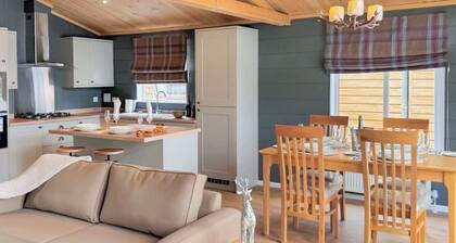 2 bedroom accommodation in Crosby-on-Eden