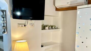 Appartamento, aria condizionata, piano elevato | Area soggiorno