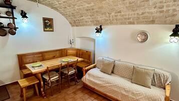 Apartemen, AC, menara | Area keluarga