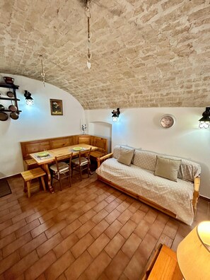 Apartment, Air conditioning, Tower | Living area - Accogliente Dimora Alvito 1 Bedr (Alvito)