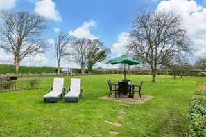 Outdoor dining - 1 Bed in Hinderwell (oc-wa067) (Port Mulgrave)