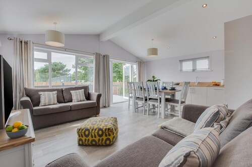 3 Bed in St. Merryn (oc-p00701)