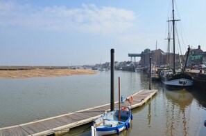 Marina - 4 Bed in Wells-next-the-Sea (oc-1912) (Wells-next-the-Sea)