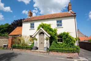 Exterior - 4 Bed in Wells-next-the-Sea (oc-1912) (Wells-next-the-Sea)