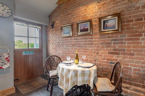 1 Bed in Swanton Abbott (oc-1365)