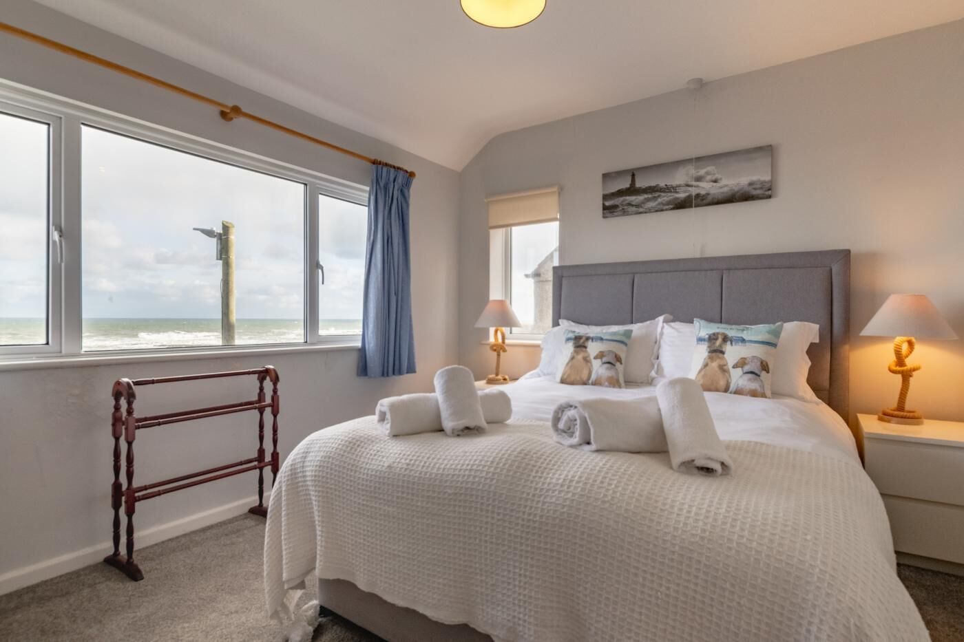 Een strijkplank/strijkijzer, gratis wifi, beddengoed