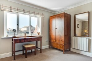 Interior - 5 Bed in Seahouses (oc-nb621) (Seahouses)