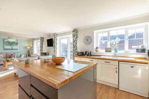 Interior - 4 Bed in Seahouses (oc-nb618) (Seahouses)