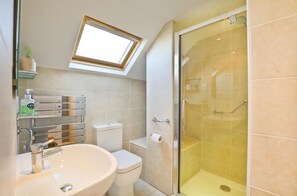 Towels - 2 Bed in Morpeth (oc-nb596) (Low Hauxley)