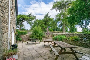 Outdoor dining - 3 Bed in Haltwhistle (oc-nb559) (Greenhead)
