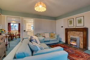 TV - 2 Bed in Warkworth (oc-nb319) (Warkworth)
