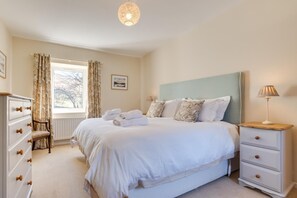 Iron/ironing board, free WiFi, bed sheets - 2 Bed in Wooler (oc-nb489) (Kirknewton)