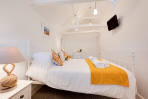 Iron/ironing board, free WiFi, bed sheets - 2 Bed in East Runton (oc-1701) (East Runton)