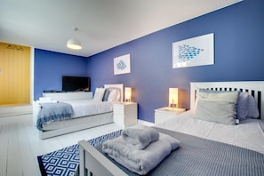 Free WiFi, bed sheets - 3 Bed in Cromer (oc-1927) (Cromer)