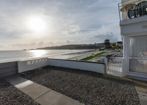 Terrace/patio - 2 Bed in Saundersfoot (oc-pw9131) (Saundersfoot)