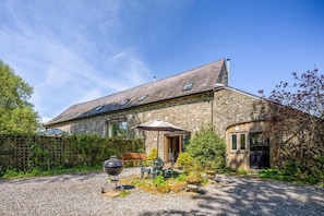 Exterior - 2 Bed in Crugybar (oc-waw323) (Crugybar)