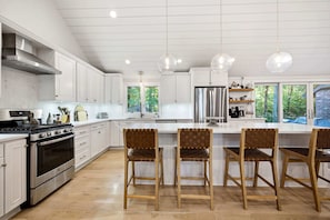 Coffee/tea maker, fridge, microwave, stovetop - Juniper Presents: Loma House - Pool, Hot Tub & Sauna walk to Lake MI (Sawyer)