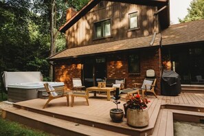 Terrace/patio - Loma House - Pool, Hot Tub & Sauna walk to Lake MI (Sawyer)