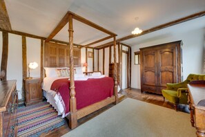 4 chambres, fer et planche à repasser, Wi-Fi gratuit, draps fournis
