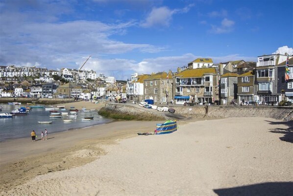 Beach - 1 Bed in St Ives (oc-lhse) (St Ives)
